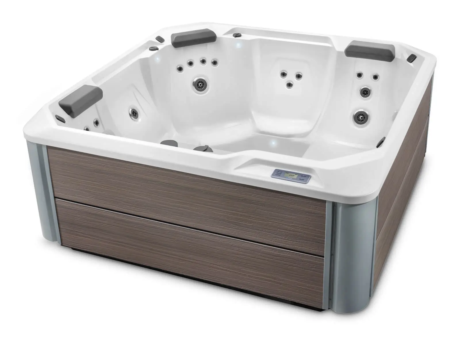 Pace™ hot tub, exterior view
