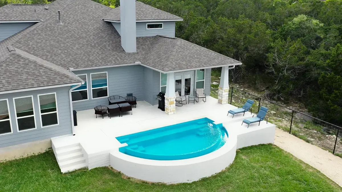 The Glimmer crescent-shaped pool